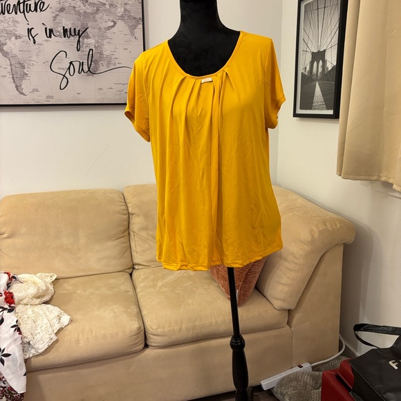 Elegant Mustard Women's Blouse - Picture 1 of 7